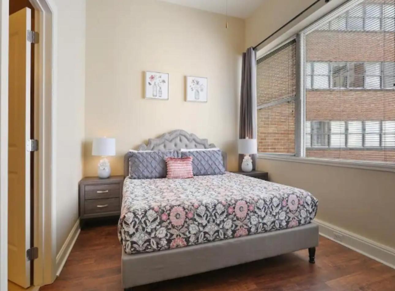 Amazing Condos Beautiful View 2 Blocks To French Quarter, Small Rooftop Pool, Gym, Seanger Theater, Super Dome, And Bourbon St New Orleans Bagian luar foto