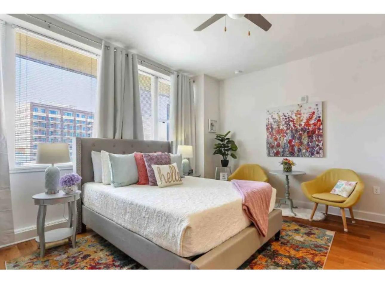 Amazing Condos Beautiful View 2 Blocks To French Quarter, Small Rooftop Pool, Gym, Seanger Theater, Super Dome, And Bourbon St New Orleans Ruang foto