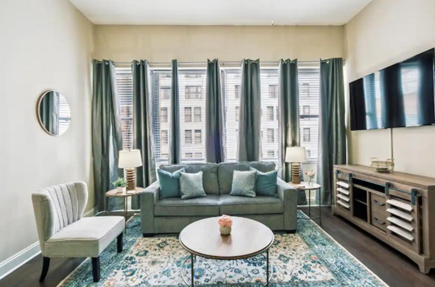 Amazing Condos Beautiful View 2 Blocks To French Quarter, Small Rooftop Pool, Gym, Seanger Theater, Super Dome, And Bourbon St New Orleans Ruang foto