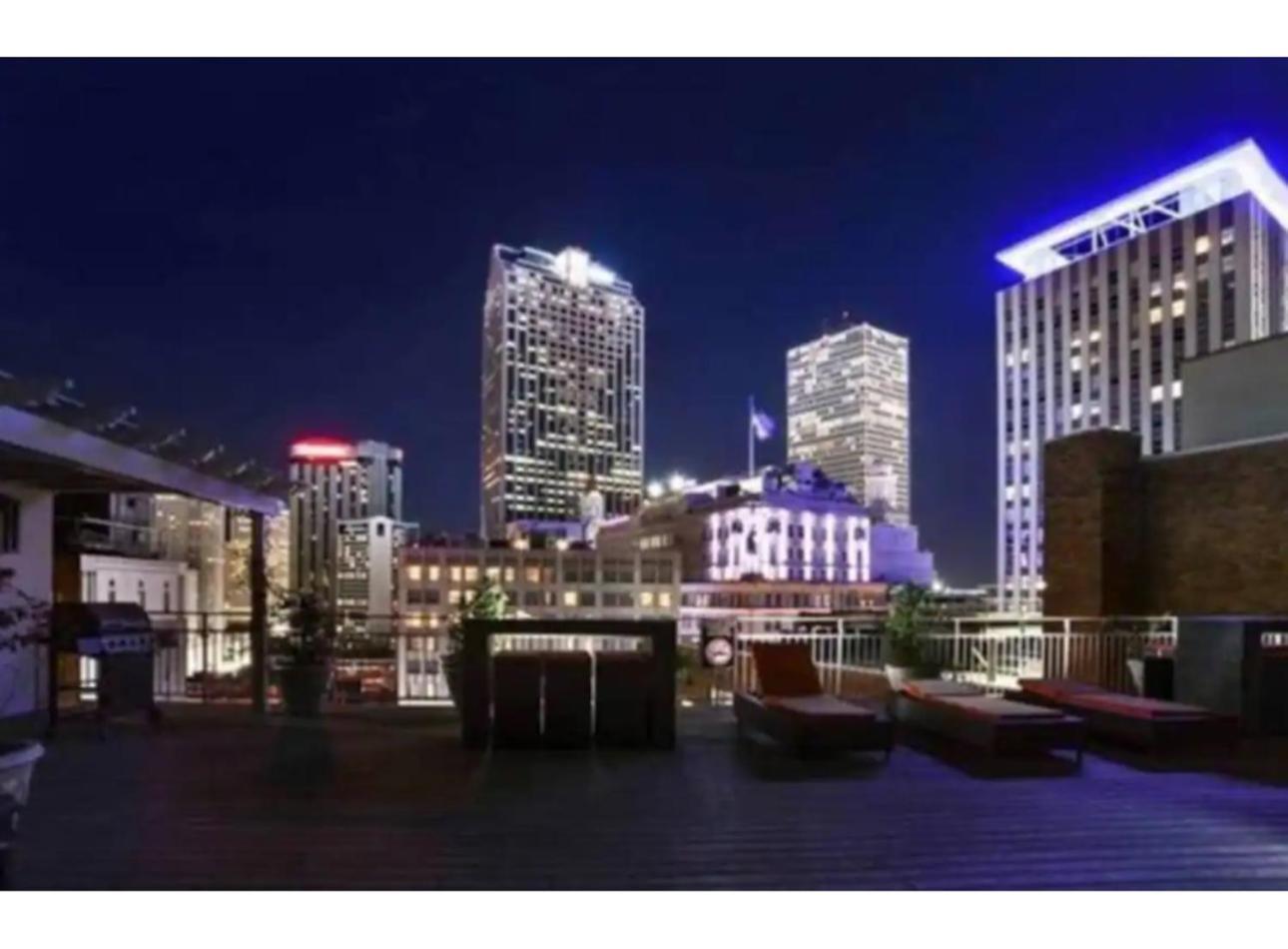 Amazing Condos Beautiful View 2 Blocks To French Quarter, Small Rooftop Pool, Gym, Seanger Theater, Super Dome, And Bourbon St New Orleans Bagian luar foto